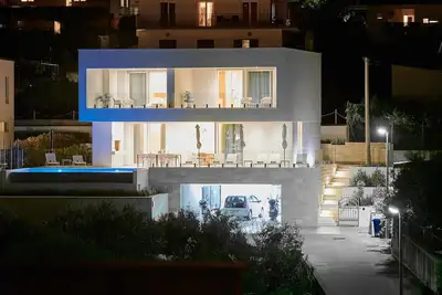 Image de Beautiful villa Trogir 2 with sea view- 2 min from the beach