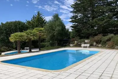 Image de 757-Maison avec jardin dans résidence avec piscine