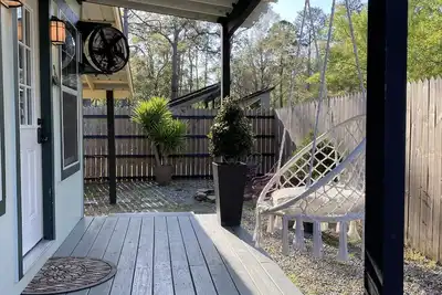 Image de Contemporary Cottage in the heart of Mandeville