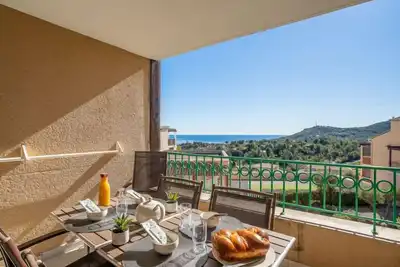 Image de L'Esquinade (P6 323)- place des pêcheurs by Interhome