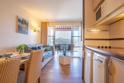 Image de L'Esquinade (H2 312) by Interhome