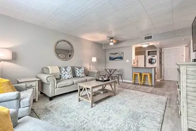 Image de Sunny Destin Condo w/ Pool & Beach Access!