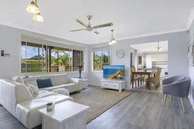 Image de Vietta Rene Umina Beach