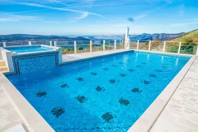 Image de Luxury Villa Resort \"Nino-Heaven On Earth\"-above  Split City; Croatia