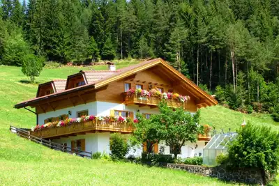Image de Appartement 'Bergblick - Lärche' avec vue sur les montagnes, jardin et Wi-Fi