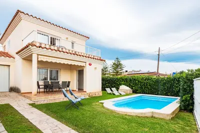 Image de \"Casa Mar\" avec vue sur la mer, piscine, jardin et Wi-Fi.