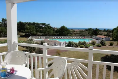 Image de Appartement vue mer avec piscine chauffée et parking gratuit