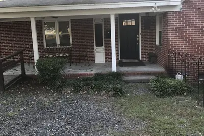 Image de Cozy ranch close to everything