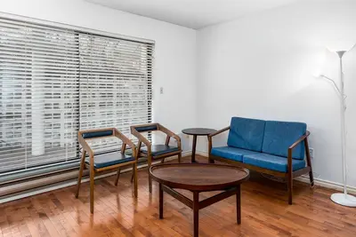 Image de 1405 Haro St - 3 Bedrooms - Downtown Vancouver