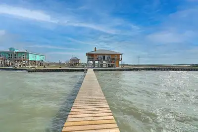Image de Waterfront on Copano Bay with private pier! Hottub! Amazing views! Firepit!