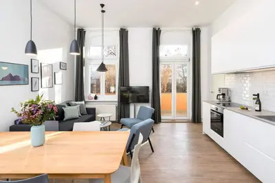 Image de 2-Bedroom Apartment (80sqm) with a balcony(4)