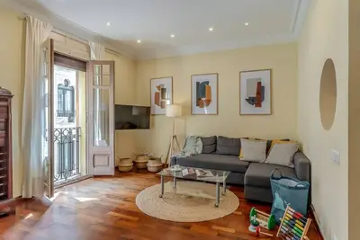 Image de Lovely home steps to the iconic Paseo de Gracia!