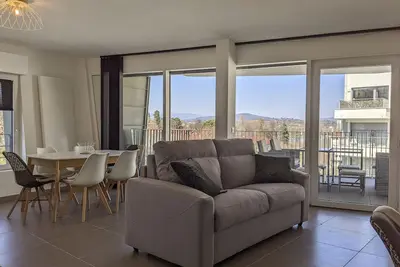 Image de La Plume appartement avec parking et vue lac