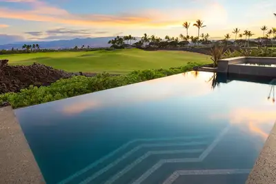 Image de ❤️PiH❤️ Elegant Escape ★ Heated Private Pool & Spa ★ Detached Ohana Suite ★