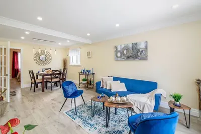 Image de 2Bedroom+1Bathroom+I Parking East-York bungalow