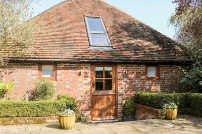 Image de The Old Granary, romantic, with open fire in West Chiltington