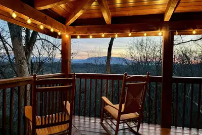 Image de Private Retreat in the Smoky Mountains w/ Hot Tub & Arcade – Near Pigeon Forge!