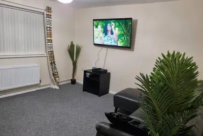 Nice Residential Within Easy Reach To Town