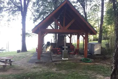 Image de Private Relaxing Waterfront Retreat Close to Eugene