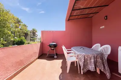Image de Appartement de plage à Malaga, avec vue sur la mer, terrasse et Wi-Fi.