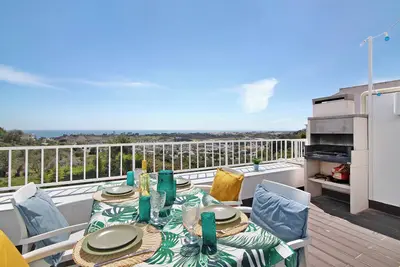 Image de Appartement \"Ocean View Hakuna Matata\" avec piscine partagée et Wi-Fi