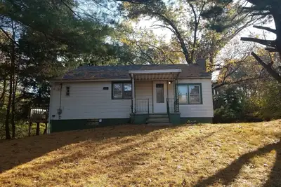 Image de Cozy 2 bedroom cottage with fireplace