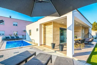 Image de Maison de vacances Vir pour 1 - 8 personnes avec 3 chambres à coucher - Maison de vacances