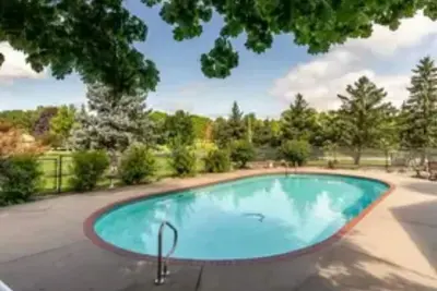 Image de Nfl Draft  / Eaa Spacious home w/ Pool  / Sleeps 10