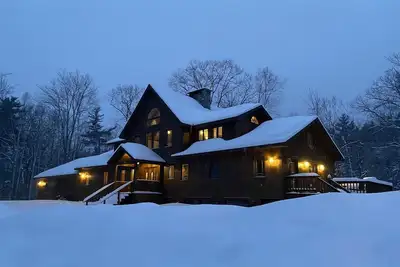 Image de Waterfront Sugarloaf Estate Pool, Hot Tub 7000sqft 3-story