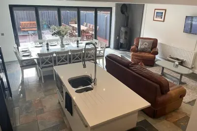 Image de The Glynn, Portrush. Deluxe holiday home, 8 beds 12 guests 5 bedrooms.
