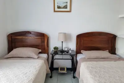 Image de Entire Cozy apartment for your, 5 min Sjo airport