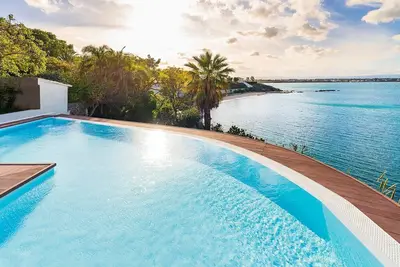 Image de My Rental Homes - Sea Art Villa luxury property with pool 4 bedrooms 8 sleeps