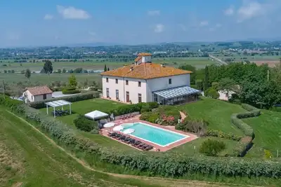 Image de Luxury villa up to 18. Outdoor and indoor pool. jacuzzi and sauna