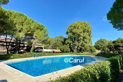 Image de Beau 2 pièces vue piscine parc proche mer Cannes