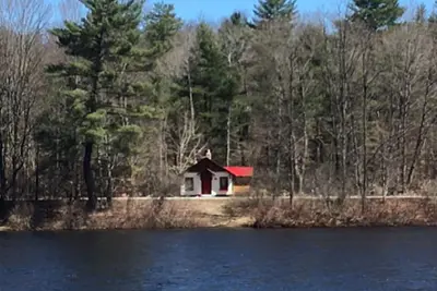 Image de Beautiful cottage on quiet country road walking distance to charming North Creek