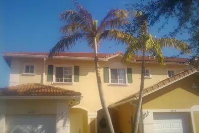 Image de Cozy 3 bedroomTownhome