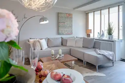 Image de Off Shore - Direct beach location, modernized 2 room apartment with parking space.