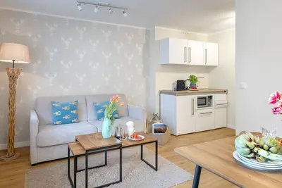 Image de Lobster - Perfect location, directly on the beach, for 2 people, with dog if desired.