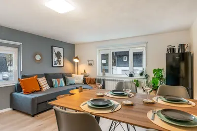 Image de Ash - Central, Indoor Playground, Garden, Switch & Stream, SummerCard