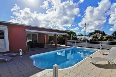 Image de Villa à Saint François Ref G049a 3 ch piscine