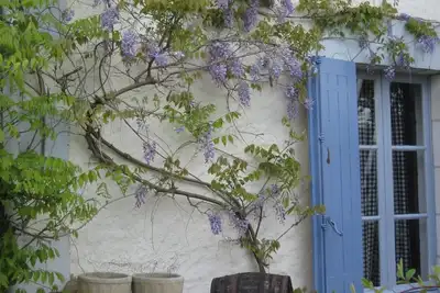 Image de Family Gite in the beautiful Charente Countryside with Pool & Bbq