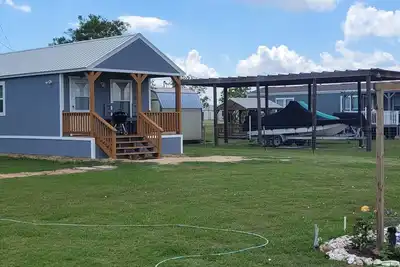 Image de Cozy New Cabins