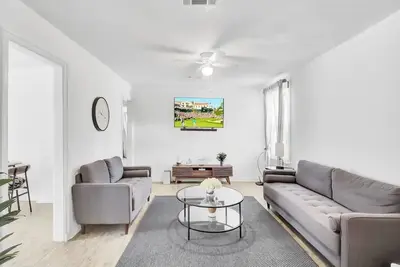 Image de Perfect Private Getaway in Beautiful Pine Bluff!