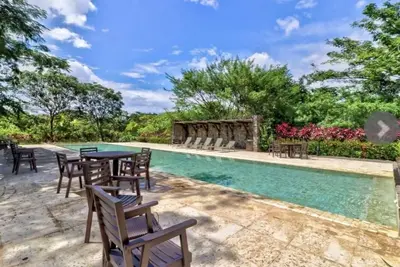 Image de Hacienda Pinilla - Surf, golf, tennis, trails, pickle & stunning beaches.
