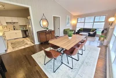 Image de Dunland Cottage W/hot tub, paddle boards, fire pit