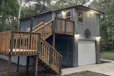 Image de New To Vrbo - Modern Farmhouse Studio - Queen Bed - 1 Acre