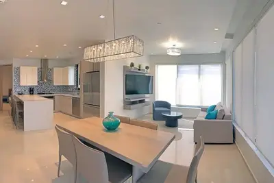 Image de Waykiri Unit C-10 Luxurious New Apartment, Noord