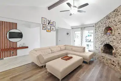 Image de Cozy & Bright Getaway Home. Perfect Family Escape