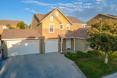 Image de 4 Bedroom Home Just Minutes From Wine Country