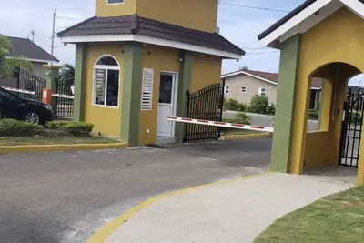 2 bedrooms 2bath home in gated area. 24 hours security.